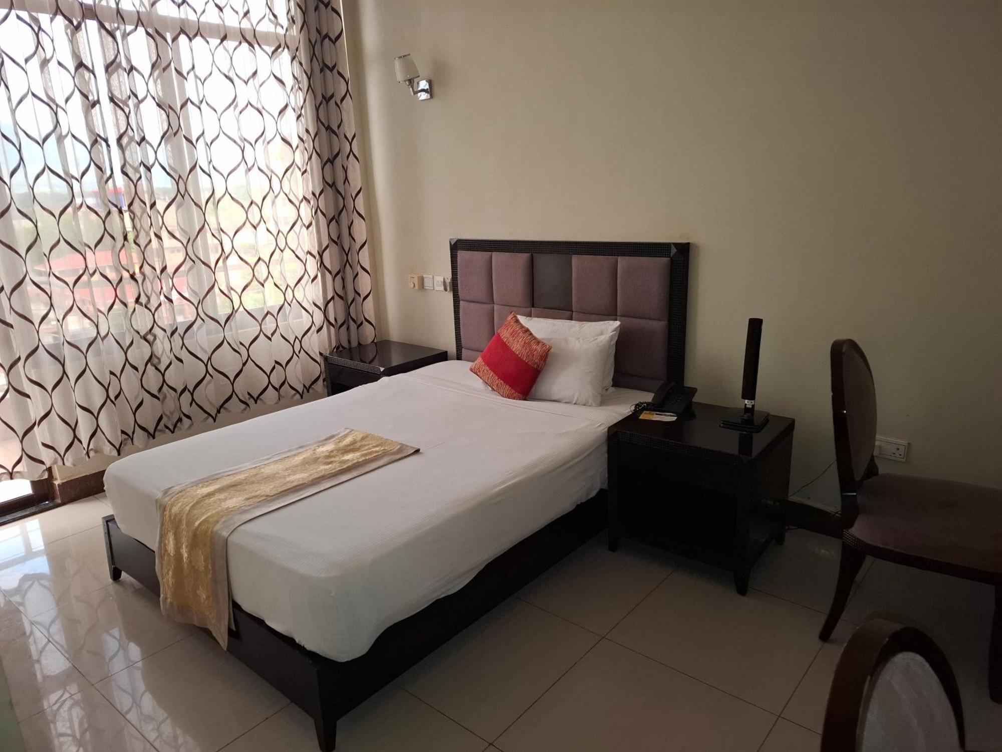 弗洛米酒店 Morogoro 外观 照片